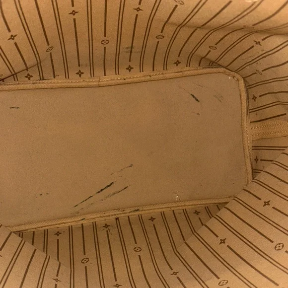 Louis Vuitton Neverfull GM - Picture 7 of 11